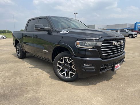 Used 2025 RAM 1500 Laramie w/ Laramie Southwest Edition AWD/4WD image 2