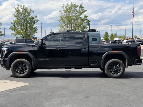 Used 2024 GMC Sierra 3500 AT4 w/ AT4 Premium Plus Package AWD/4WD image 5