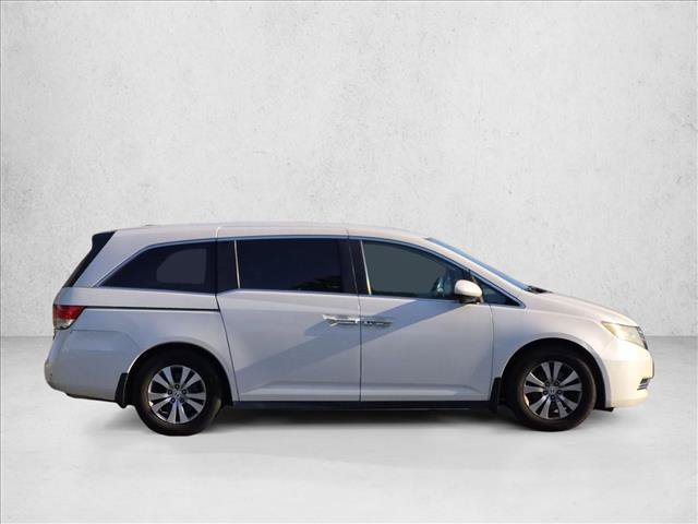 Used 2016 Honda Odyssey SE image 4