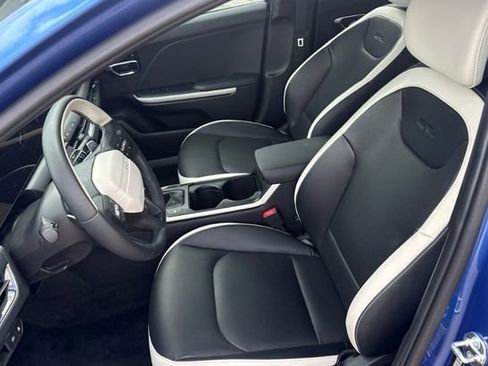 Used 2025 Kia K4 GT-Line Turbo FWD image 7