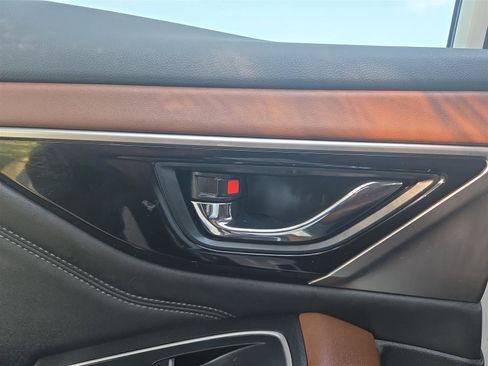 Used 2022 Subaru Outback Touring image 27