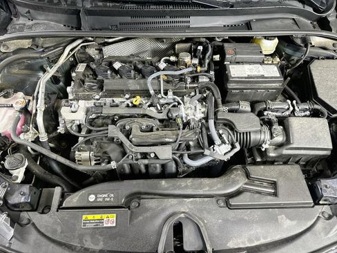 Used 2024 Toyota Corolla LE FWD image 9