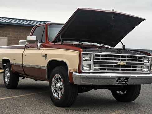 Used 1987 Chevrolet C/K Truck 2500 RWD image 18