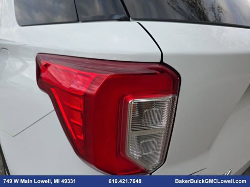 Used 2022 Ford Explorer Platinum w/ Equipment Group 601A image 37