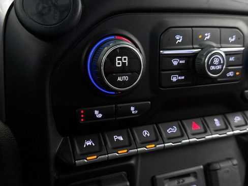 Used 2019 Chevrolet Silverado 1500 LTZ image 27