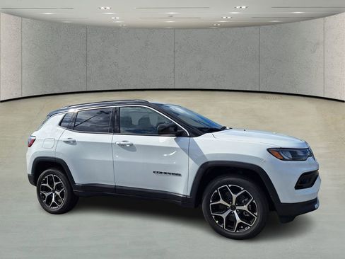 New 2026 Jeep Compass Limited image 3