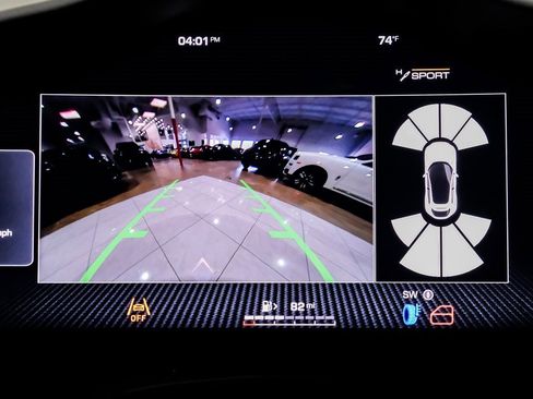 Used 2024 Ferrari Purosangue image 17