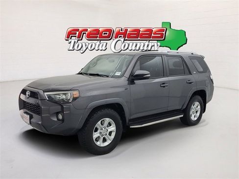 Used 2017 Toyota 4Runner SR5 Premium image 1