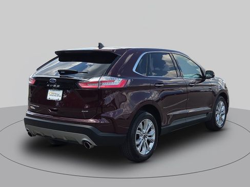 Used 2024 Ford Edge Titanium AWD/4WD image 3