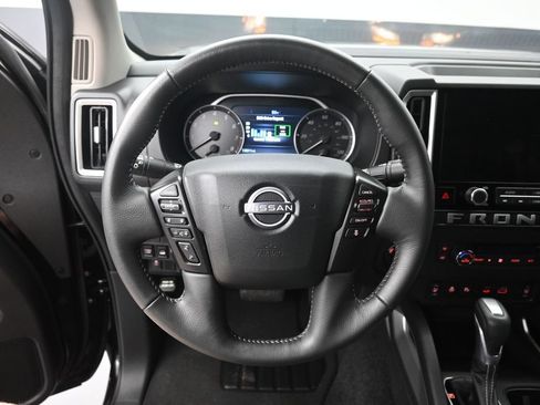 Used 2025 Nissan Frontier SV w/ SV Convenience Package AWD/4WD image 20