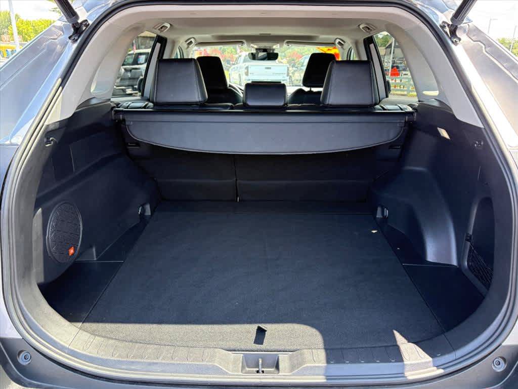Used 2022 Toyota RAV4 Limited FWD image 29