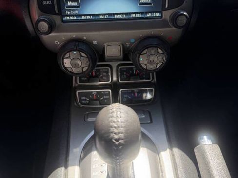 Used 2015 Chevrolet Camaro SS RWD image 13