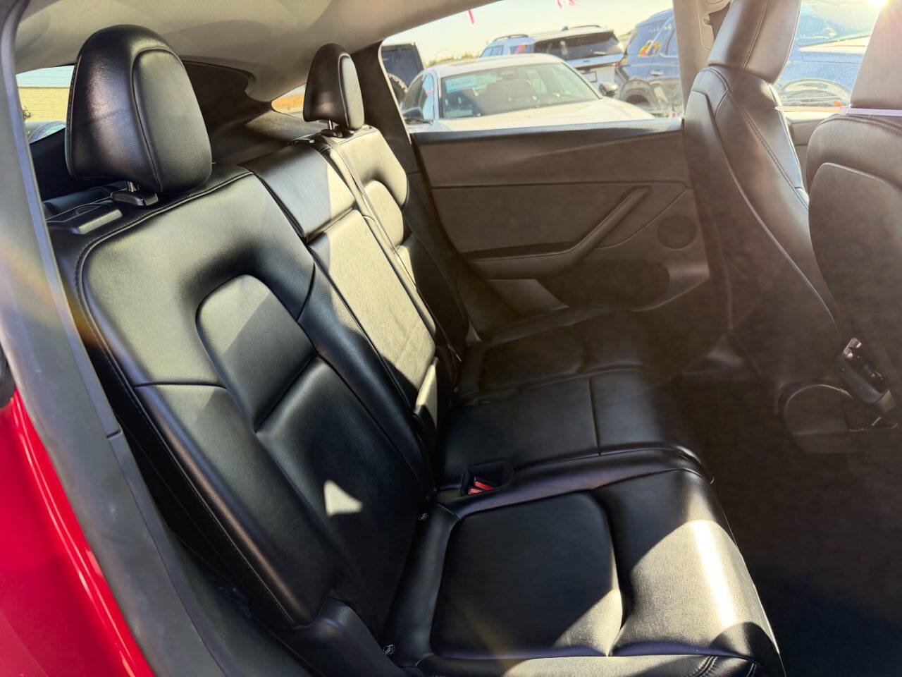 Used 2023 Tesla Model Y Long Range AWD/4WD image 29