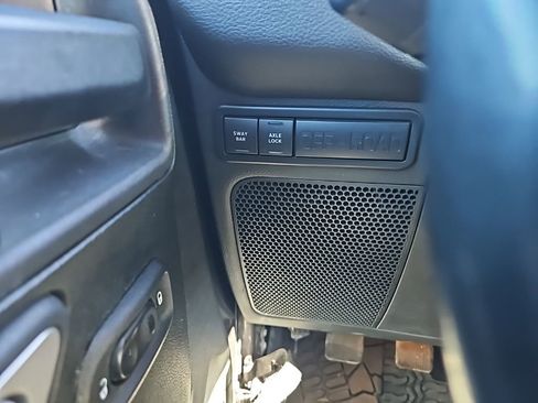 Used 2016 Jeep Wrangler Unlimited Rubicon w/ Connectivity Group image 20