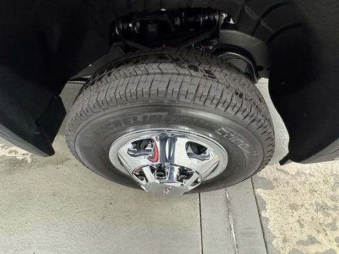 New 2026 GMC Sierra 3500 SLE w/ SLE Convenience Package image 4