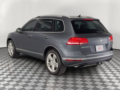 Used 2015 Volkswagen Touareg Executive image 3