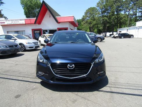Used 2017 MAZDA MAZDA3 Sport w/ Preferred Equipment Package FWD image 2