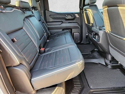 Used 2023 GMC Sierra 1500 AT4X AWD/4WD image 21