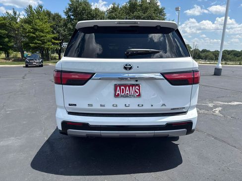 Used 2026 Toyota Sequoia Limited AWD/4WD image 7