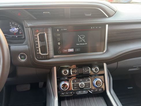 Used 2023 GMC Yukon Denali AWD/4WD image 27