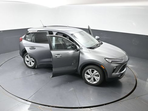 Used 2025 Buick Encore GX Preferred AWD/4WD image 55