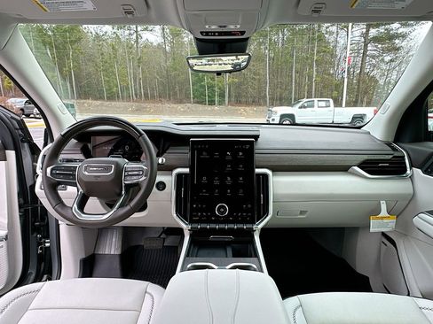 New 2026 GMC Acadia Denali w/ Super Cruise Package image 3