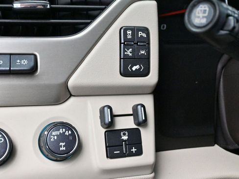 Used 2019 GMC Yukon Denali w/ Denali Ultimate Package image 30