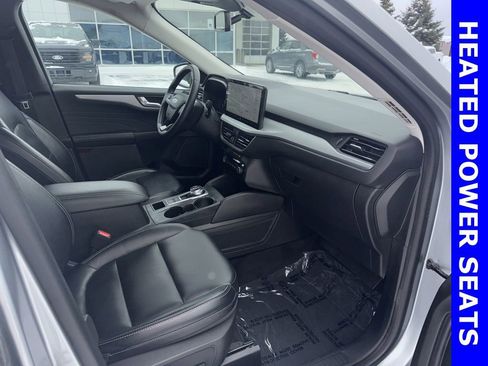 Used 2023 Ford Escape Platinum image 10