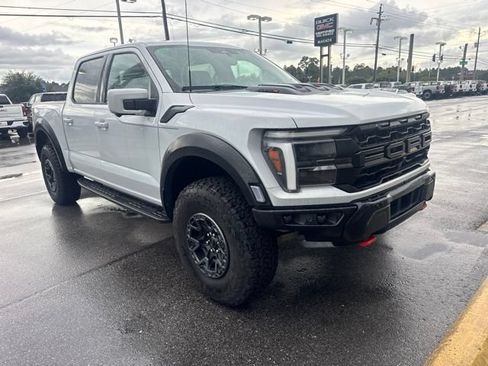 Used 2025 Ford F150 Raptor w/ Equipment Group 803A Raptor R AWD/4WD image 7