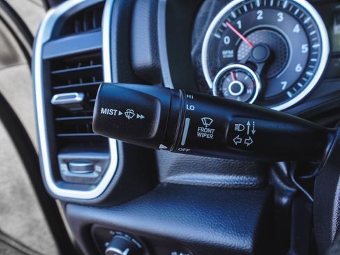 Used 2023 RAM 1500 Big Horn image 24