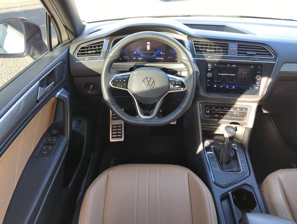 Certified 2024 Volkswagen Tiguan SE R-Line FWD image 14