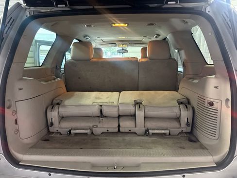 Used 2013 Chevrolet Tahoe LT RWD image 15