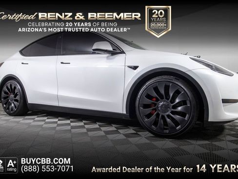 Used 2023 Tesla Model Y Performance AWD/4WD image 1