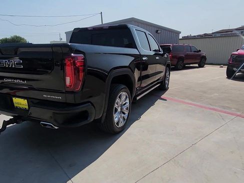 Certified 2025 GMC Sierra 1500 Denali w/ Denali Reserve Package AWD/4WD image 23