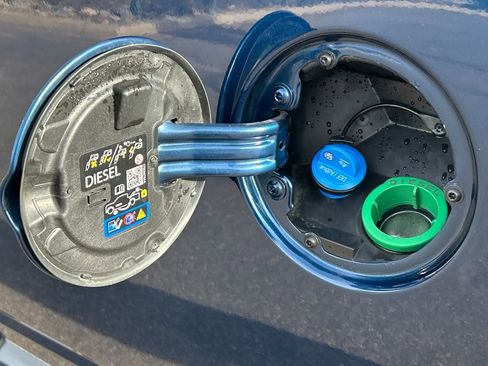 Used 2024 RAM 3500 Tradesman w/ Chrome Appearance Group image 30