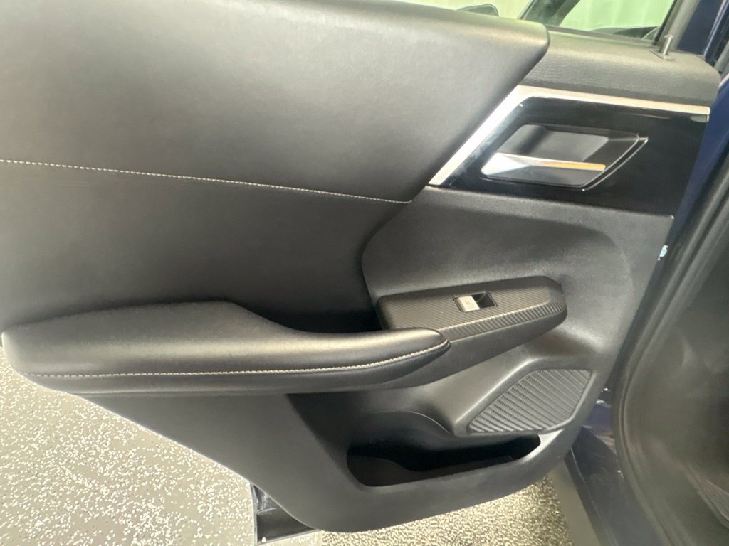 Used 2022 Mitsubishi Outlander SE AWD/4WD image 15