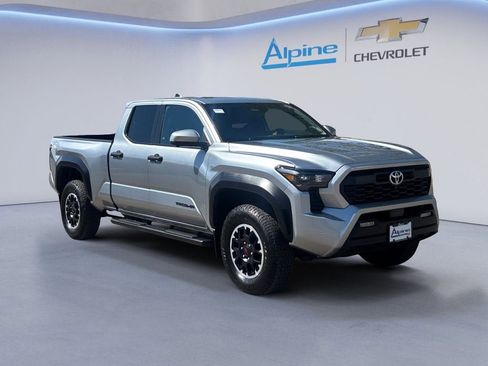 Used 2024 Toyota Tacoma TRD Off-Road w/ TRD Off Road Premium Package AWD/4WD image 7