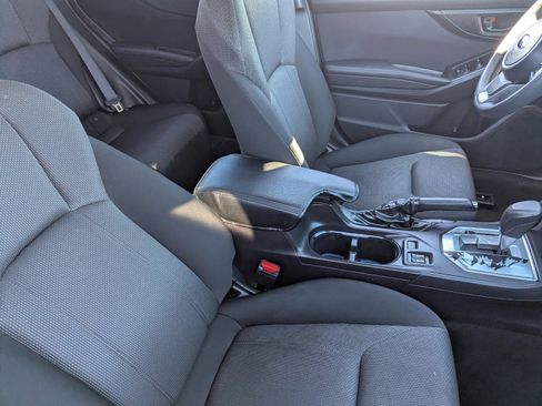 Used 2017 Subaru Impreza 2.0i Premium image 10