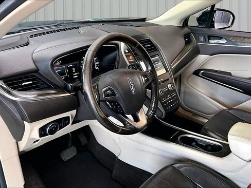 Used 2017 Lincoln MKC Reserve AWD/4WD image 16