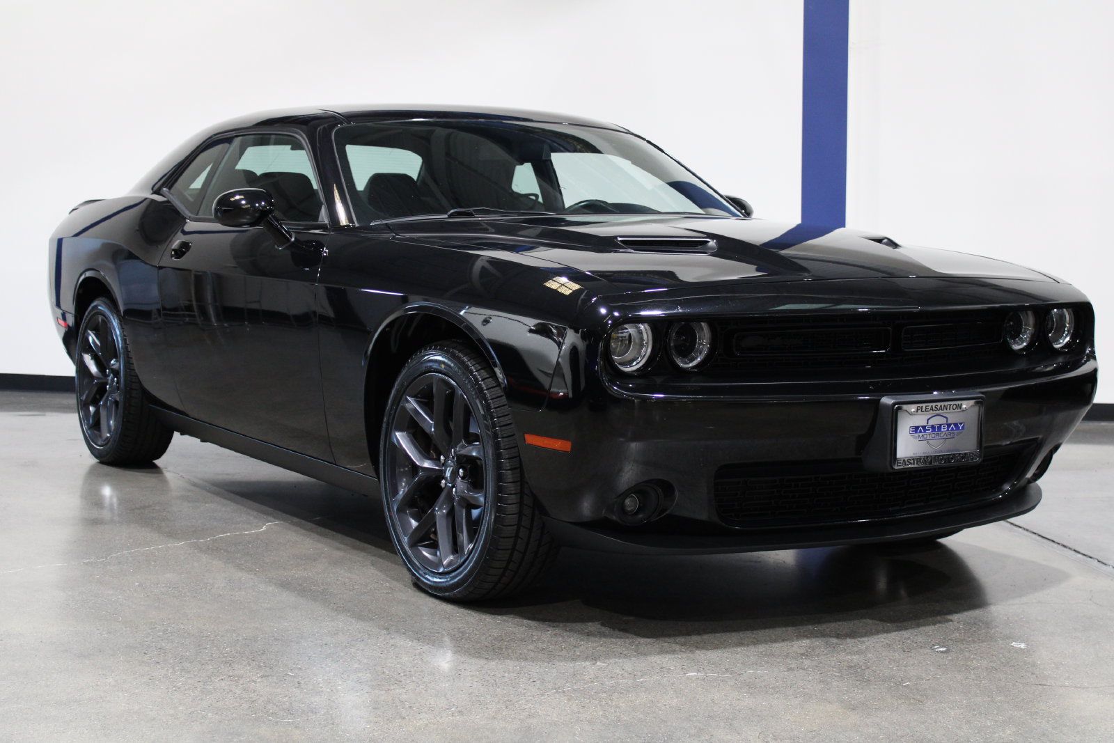 Used 2021 Dodge Challenger SXT w/ Blacktop Package RWD image 3
