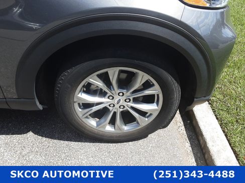 Used 2022 Ford Explorer Limited image 9