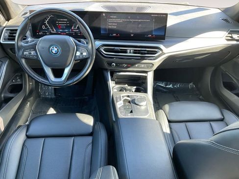 Used 2023 BMW 330e image 30