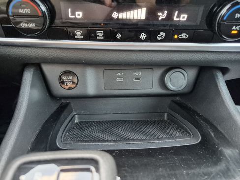 Used 2024 Nissan Rogue SV AWD/4WD image 29