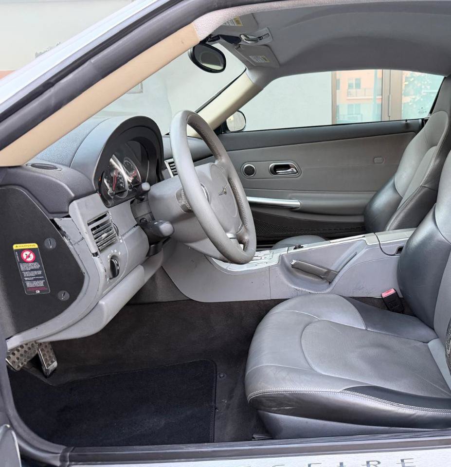 Used 2004 Chrysler Crossfire Coupe RWD image 13