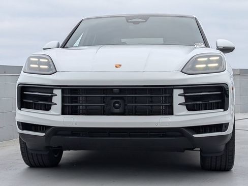 Certified 2026 Porsche Cayenne Coupe AWD/4WD image 8