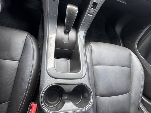Used 2013 Chevrolet Volt Premium w/ Premium Trim Package FWD image 17