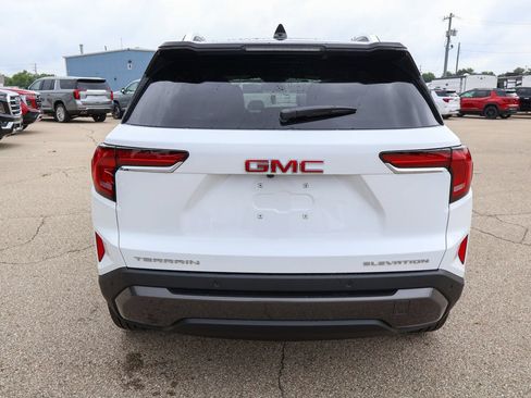 New 2027 GMC Terrain Elevation w/ Elevation Premium Package FWD image 4