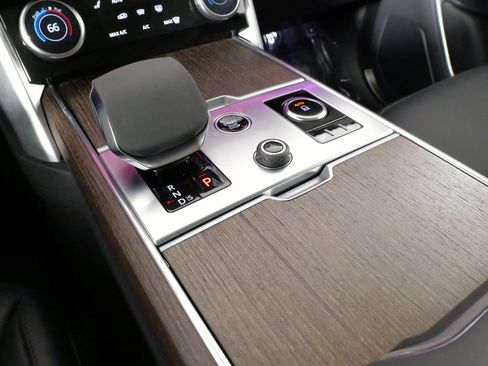 Used 2023 Land Rover Range Rover SE image 66