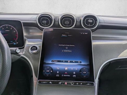 Used 2024 Mercedes-Benz GLC 300 image 13