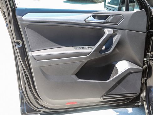 Used 2024 Volkswagen Tiguan S image 22